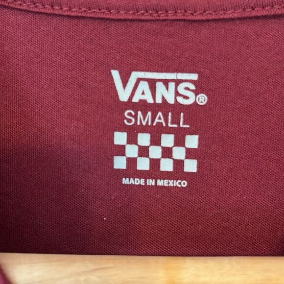 Vans Women’s Classic Burgundy Logo T-Shirt Red Size Small Skater Indie Tee - Picture 2 of 6